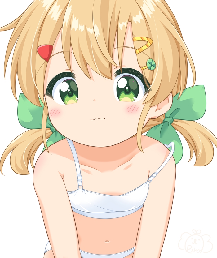 700x834