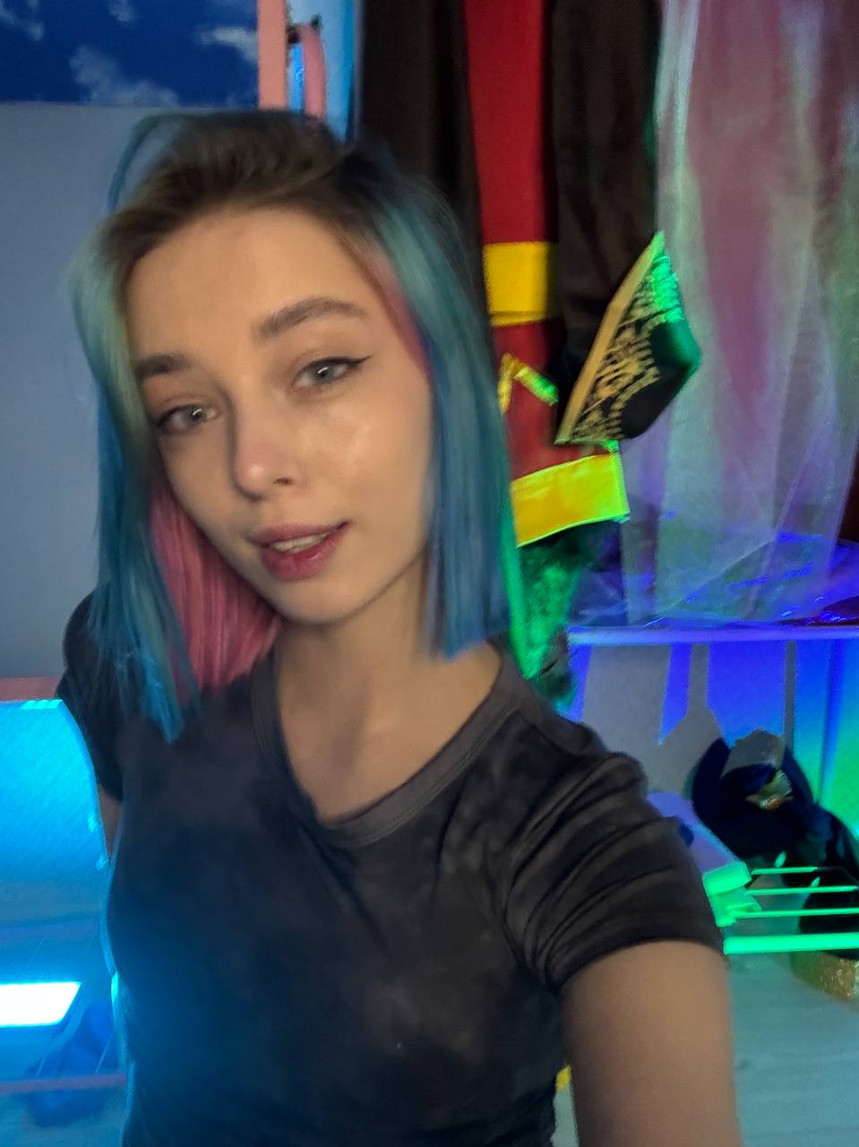 959x1280