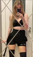 496x844