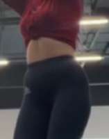 288x366