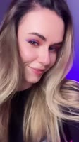 558x992
