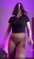 618x1067