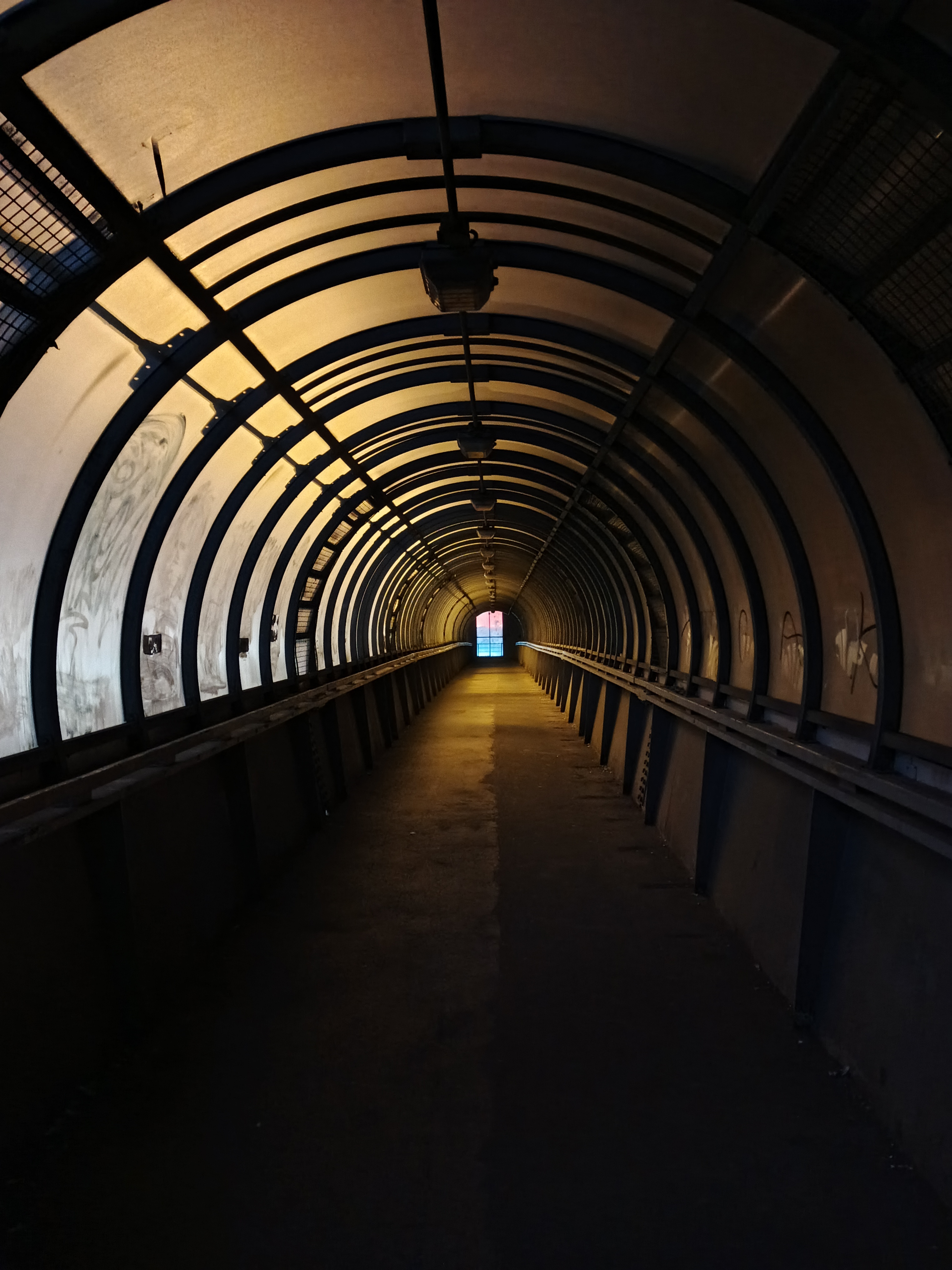 3048x4064