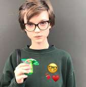 1079x1080