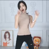 1078x1080