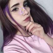 735x732