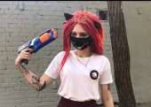 585x419
