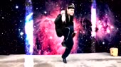 696x392