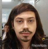 436x442