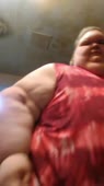 506x900
