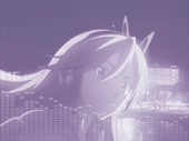 704x528