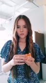 576x1024