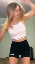 576x1024