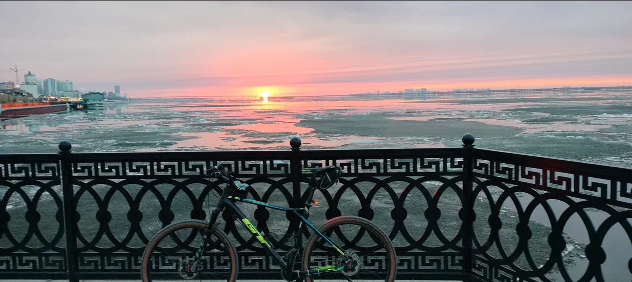 1280x572