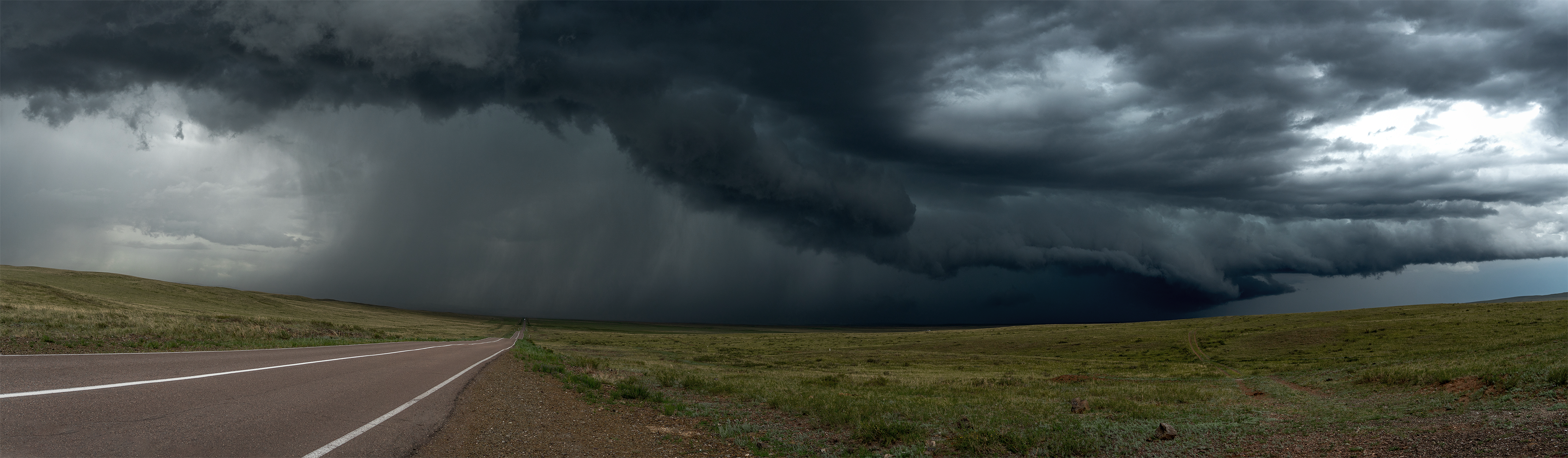 3700x1080