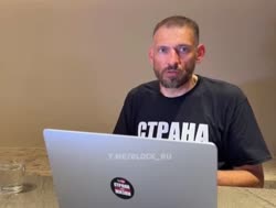 592x448