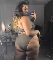 885x1017