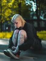 977x1280