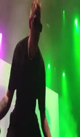 886x1498