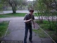 4943