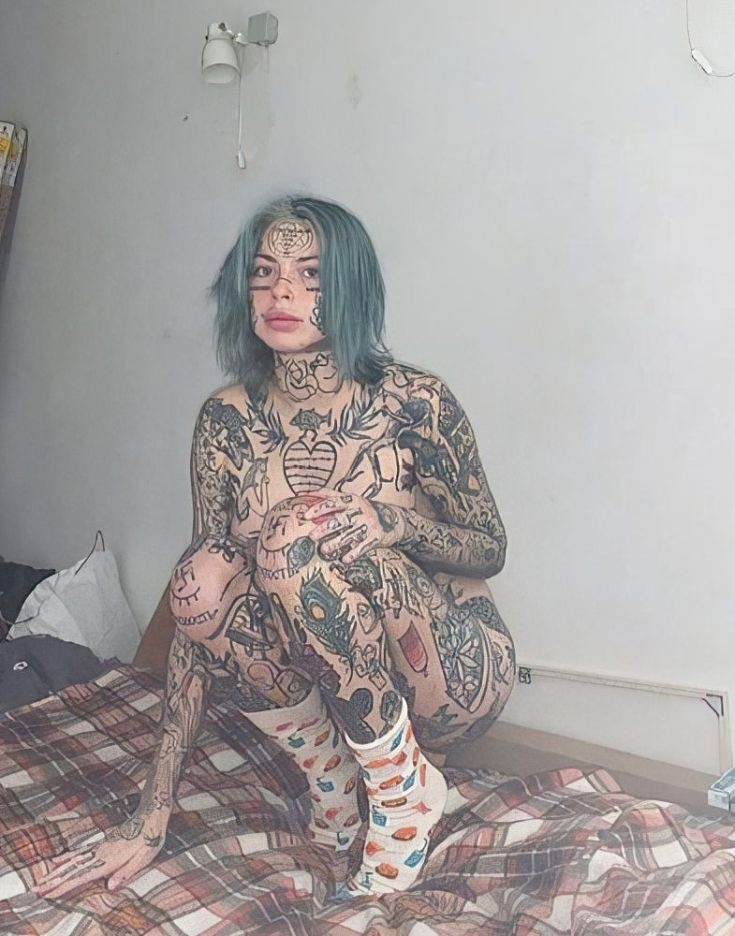 735x936