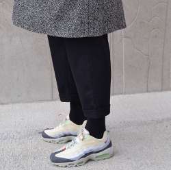 631x626