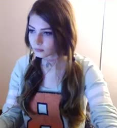 292x318