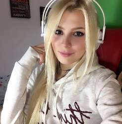 762x774