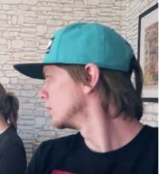 286x311