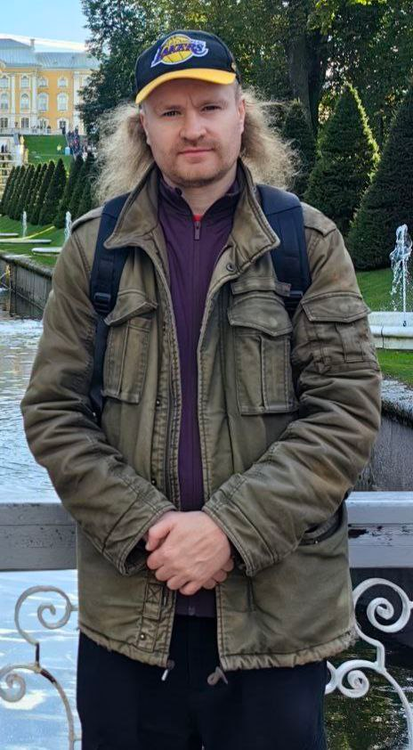 464x842