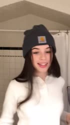 576x1024