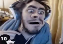 440x308