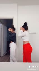 576x1024