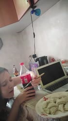 608x1080