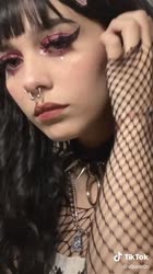 576x1024