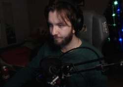 379x270