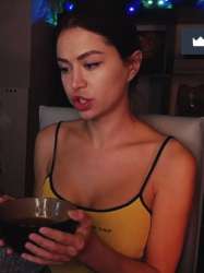 339x451