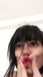 576x1024