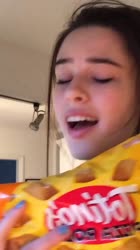 576x1024
