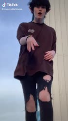 576x1024