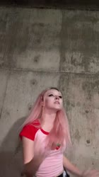 576x1024