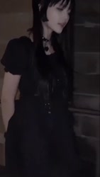 720x1276