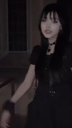720x1276