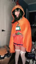608x1080
