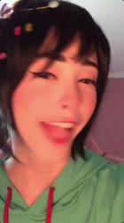 608x1080