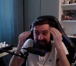 376x330