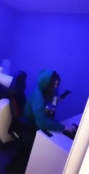720x1396