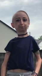 576x1024