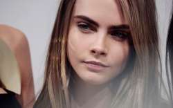 2048x1280