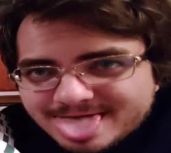 426x382